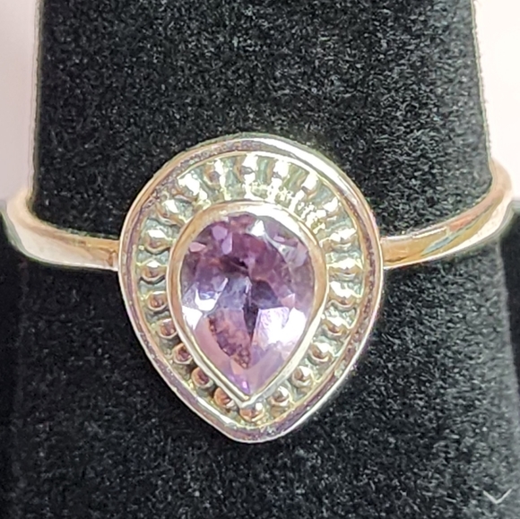 Amethyst and Sterling Silver Ring - Picture 1 of 6